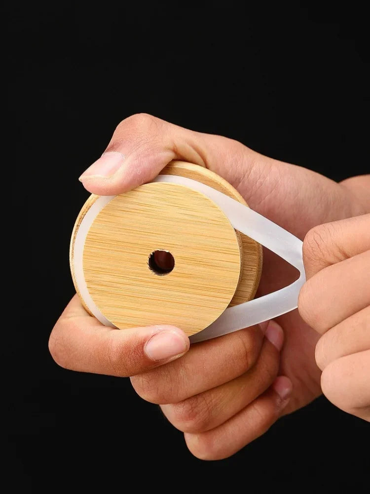 Clear Glass Cup with Straw – 450 ml / 550 ml